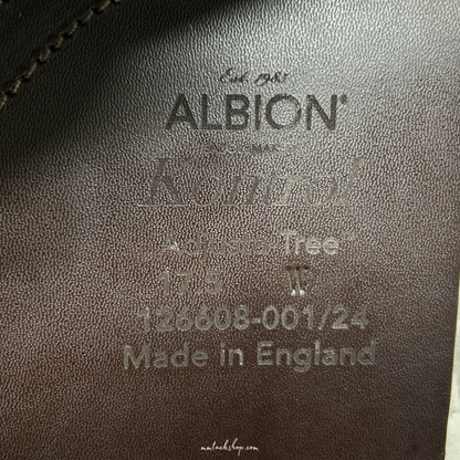 DEMO 17.5" Albion Kontrol Flat Forward Jump Saddle, Wide