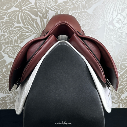 DEMO 17" HDR Laureate IGP Close Contact Saddle