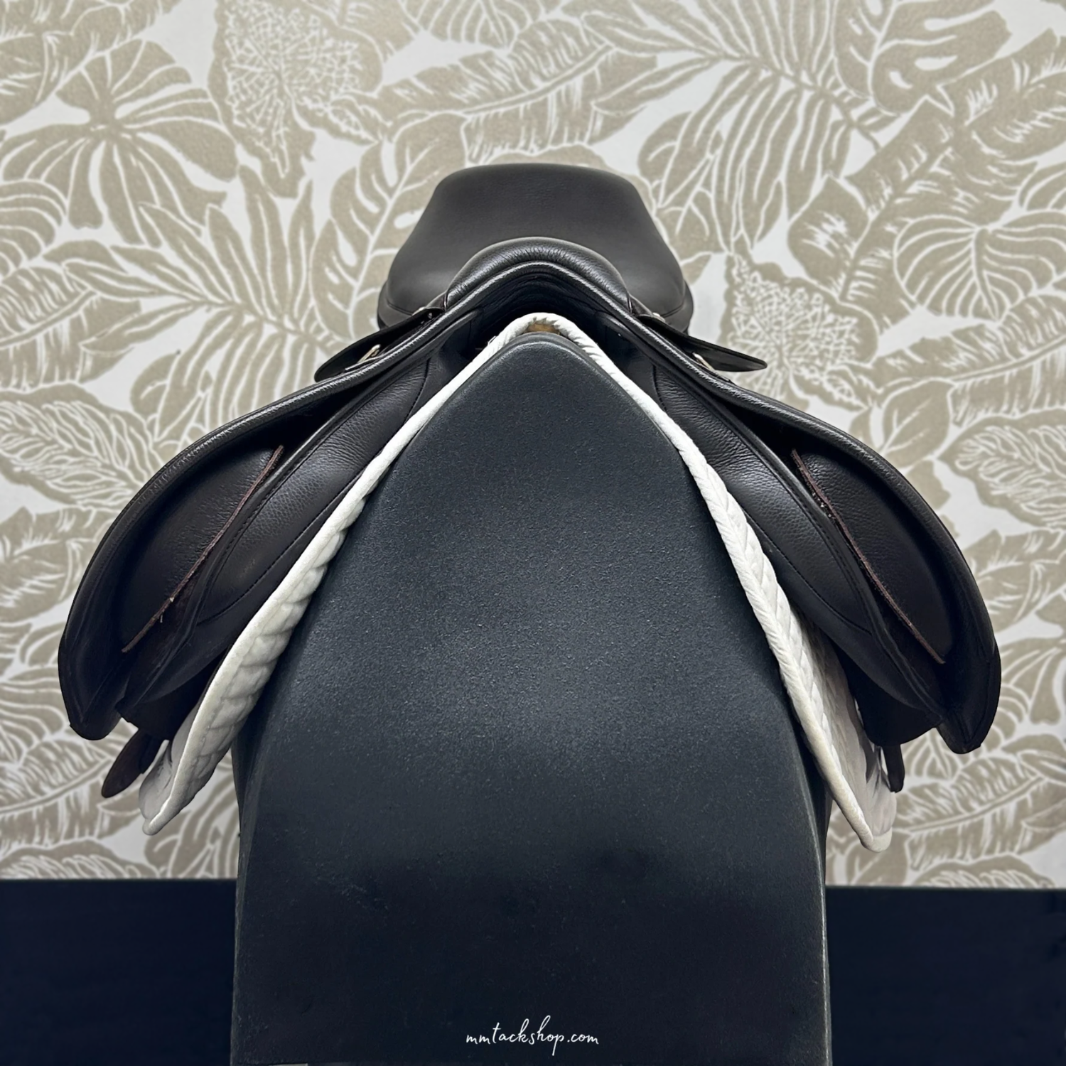 DEMO 17.5" Kent &amp; Masters General Purpose Flat Back Saddle