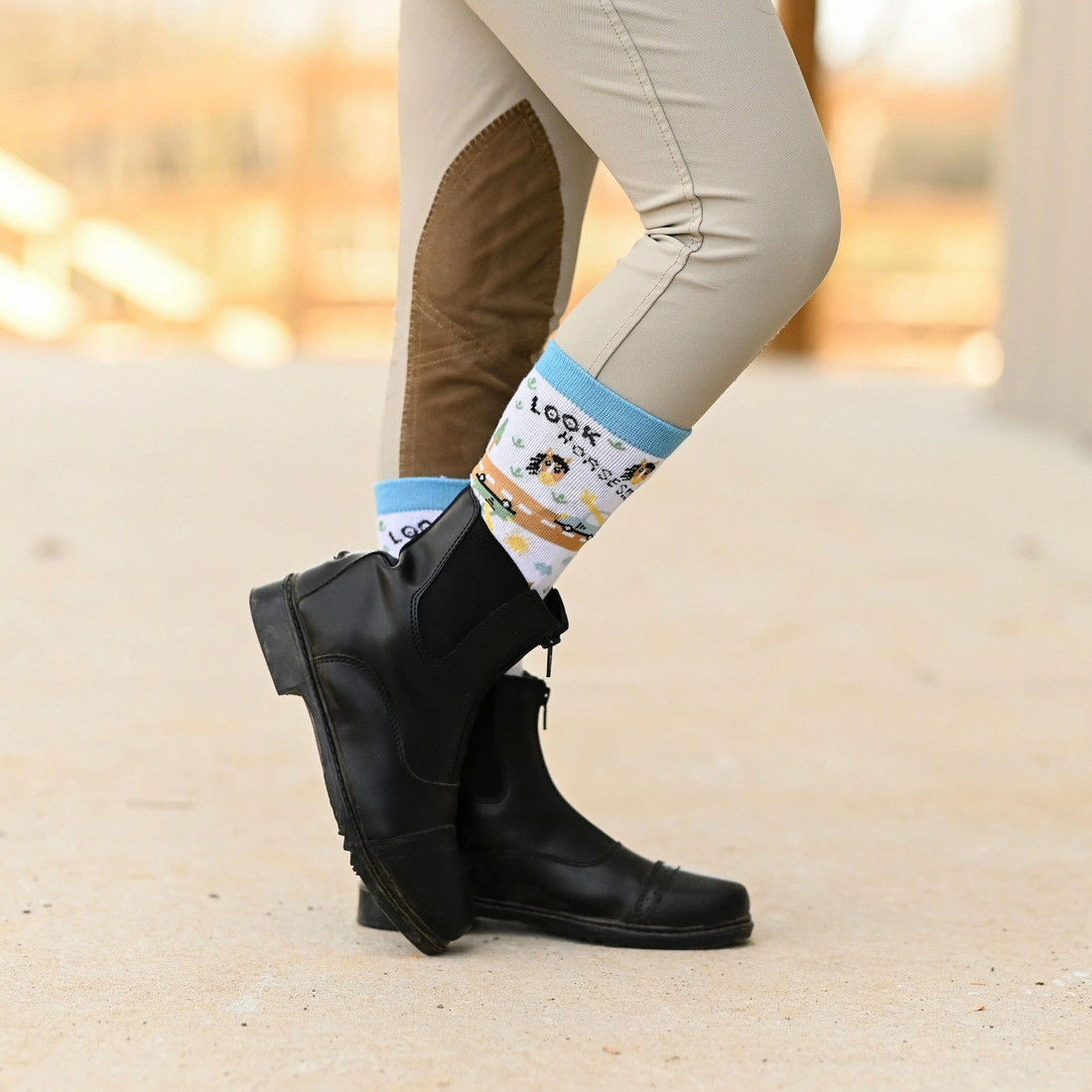 Dreamers &amp; Schemers LOOK! HORSES! Youth Crew Socks