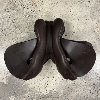 Fairfax Deluxe Dual Flap Jump Saddle, 18"
