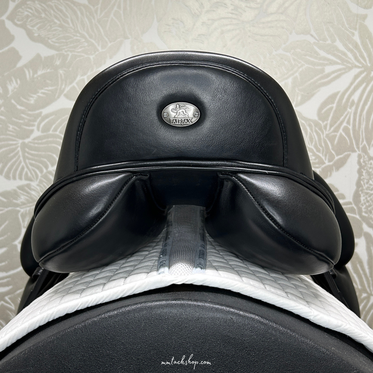 Fairfax Performance Petrus Monoflap Dressage Saddle 17.5 Petite