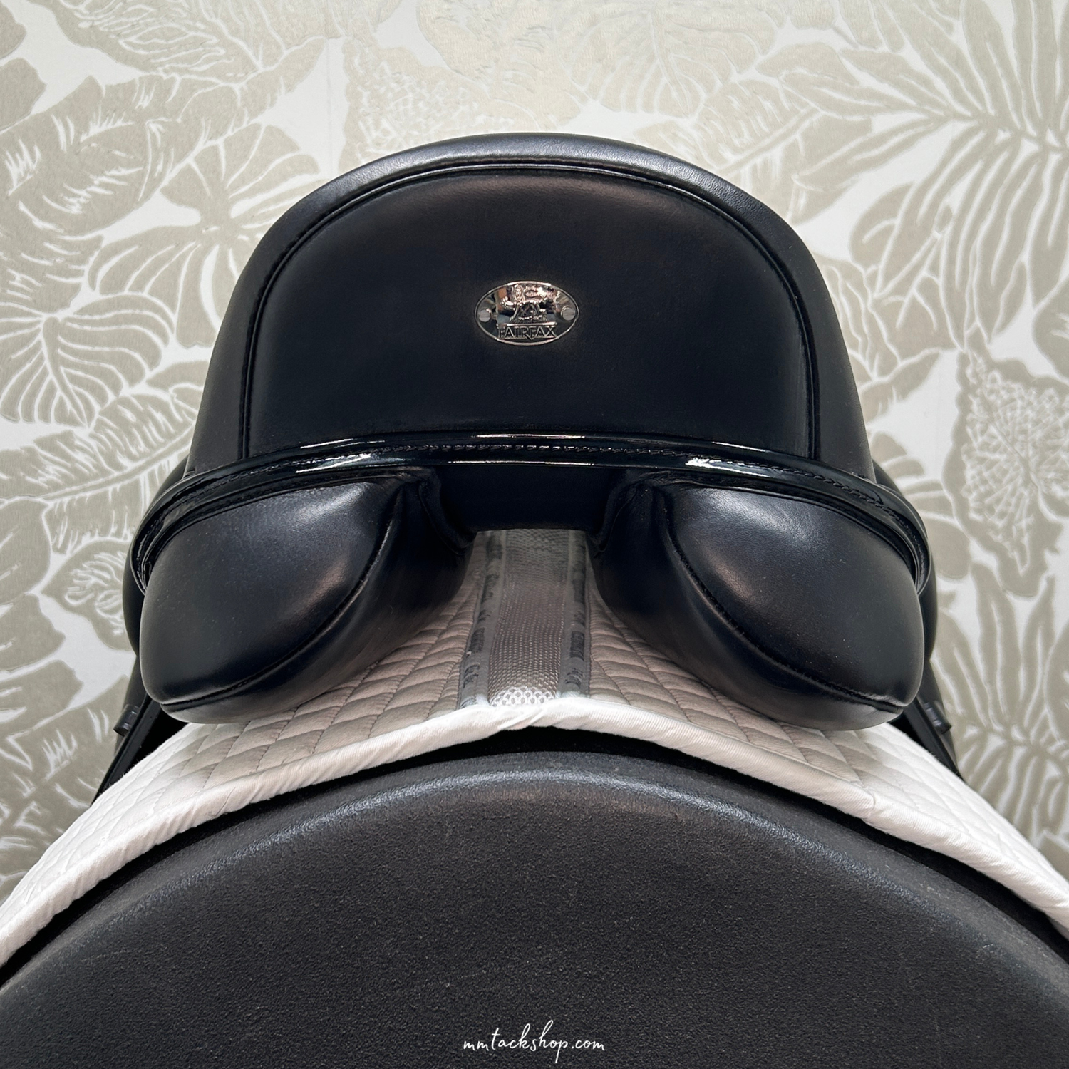 Fairfax World Class II Dressage Saddle, Full Panel 18"