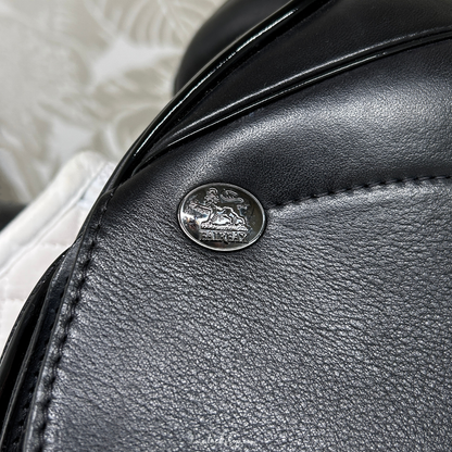 Fairfax World Class II Dressage Saddle, Full Panel 18"
