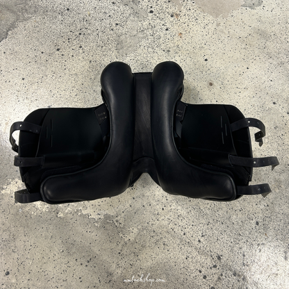 Fairfax World Class II Dressage Saddle, Full Panel 17.5"