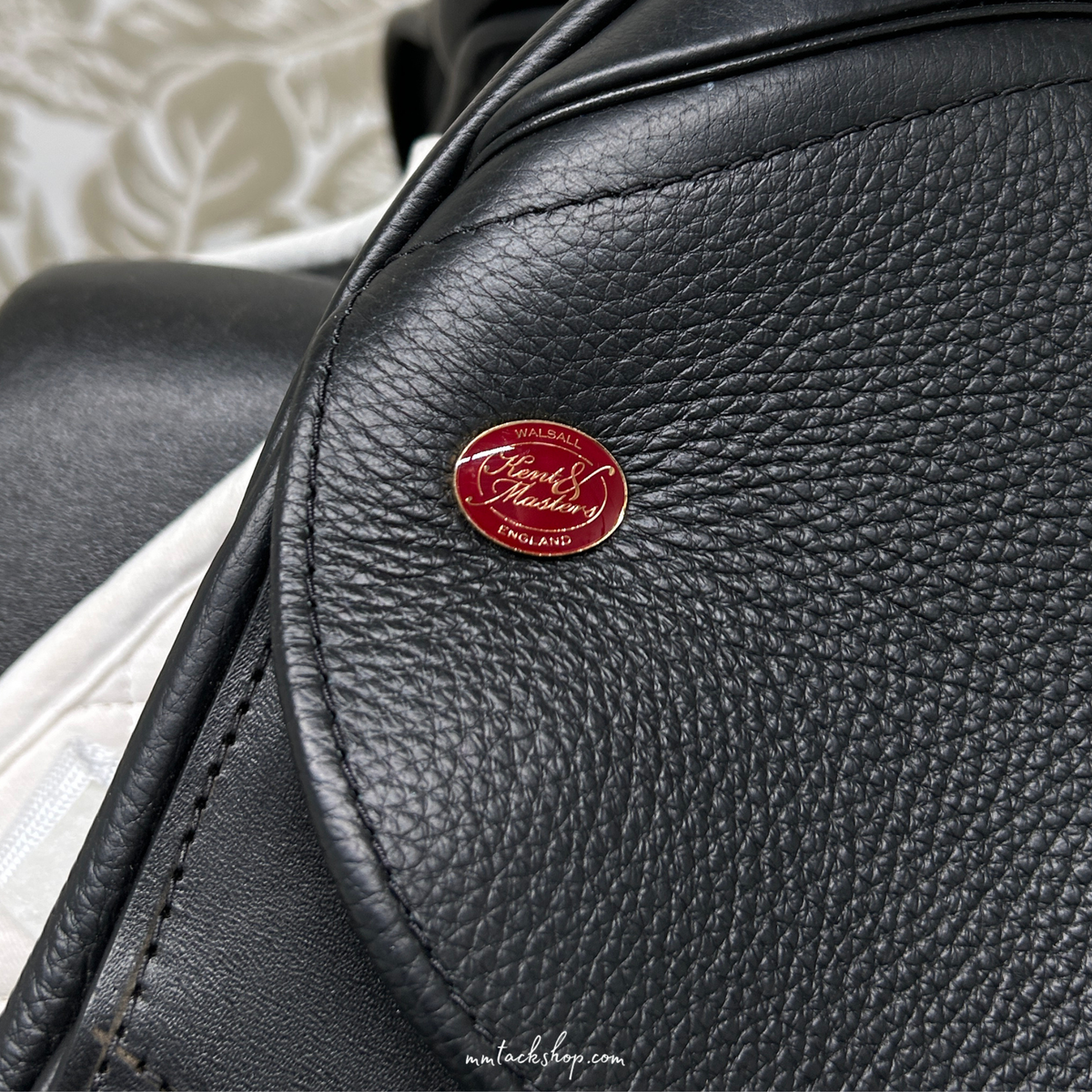 Kent &amp; Masters S-Series Compact General Purpose Saddle 17.5" Black