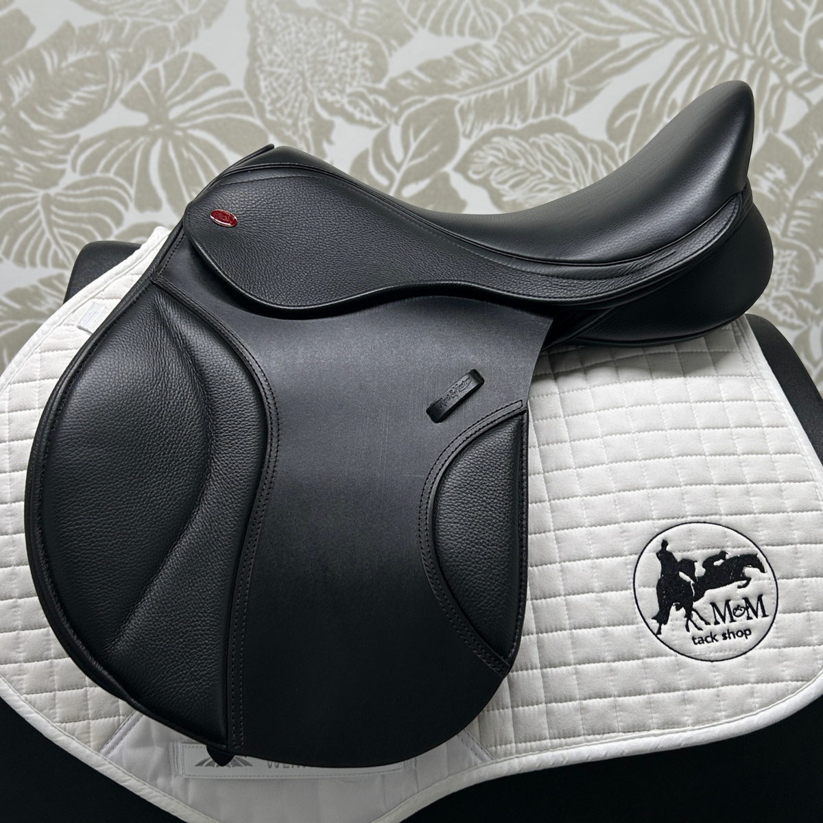 Kent &amp; Masters S-Series Compact General Purpose Saddle 17.5" Black