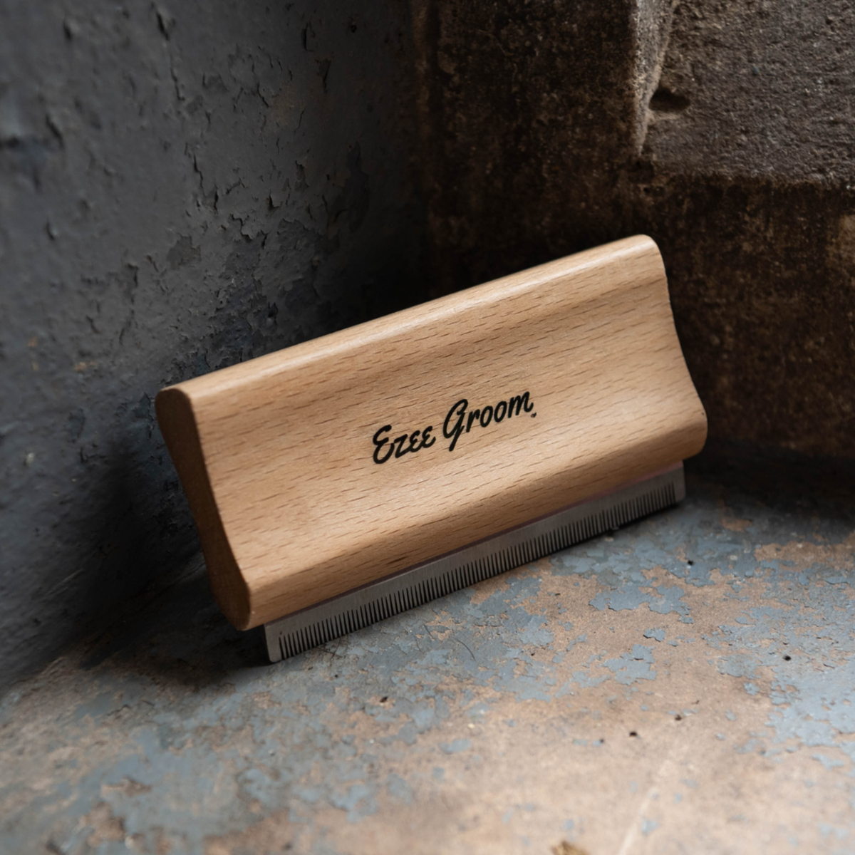 Wooden Smart Grooming Ezee grooming tool with &