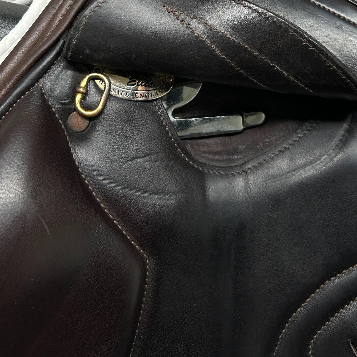 Used 17.5" Adam Ellis Mono Event Saddle