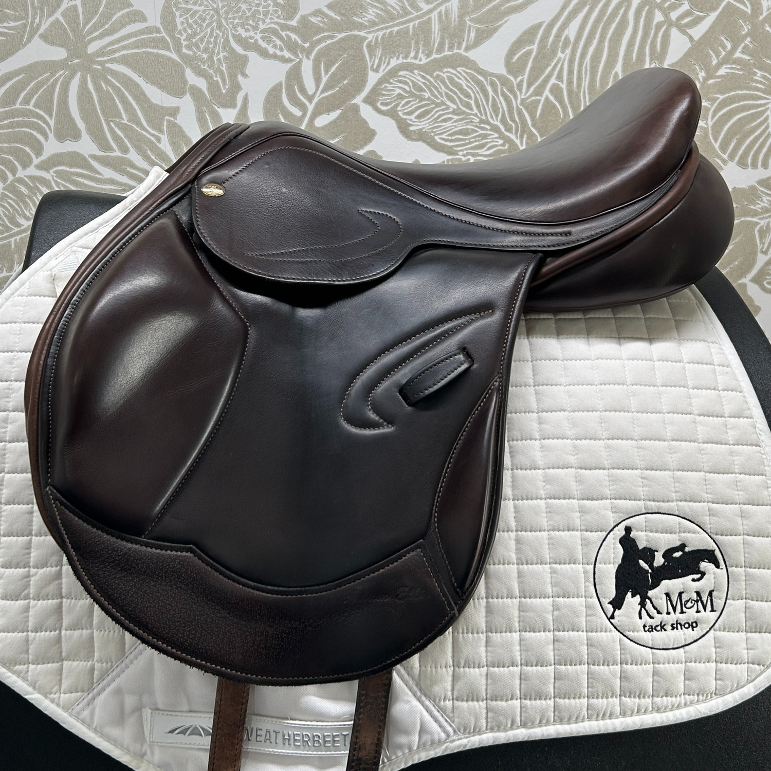 Used 17.5&quot; Adam Ellis Mono Event Saddle