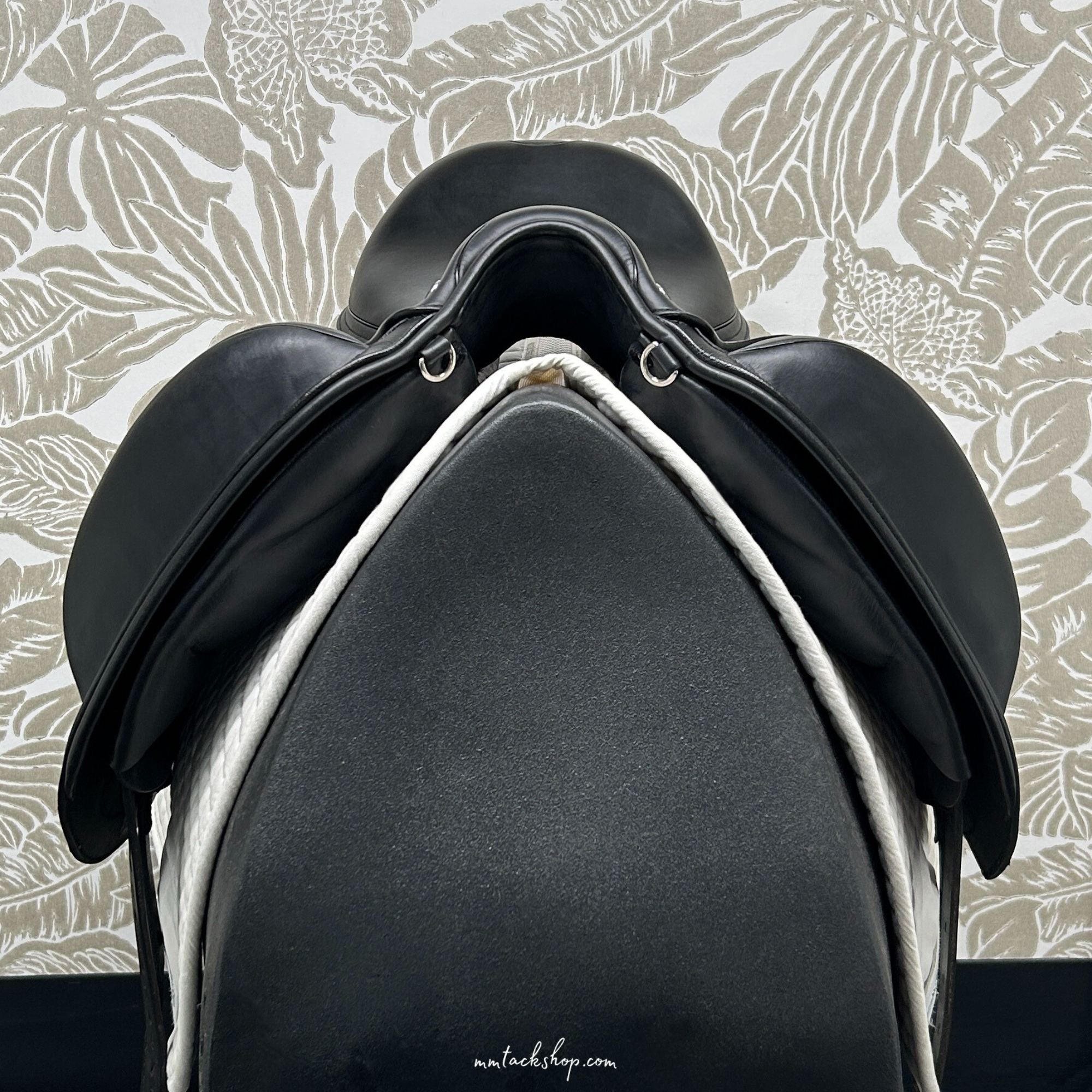 Used 18&quot; Prestige X-D2 K Free Dressage Saddle