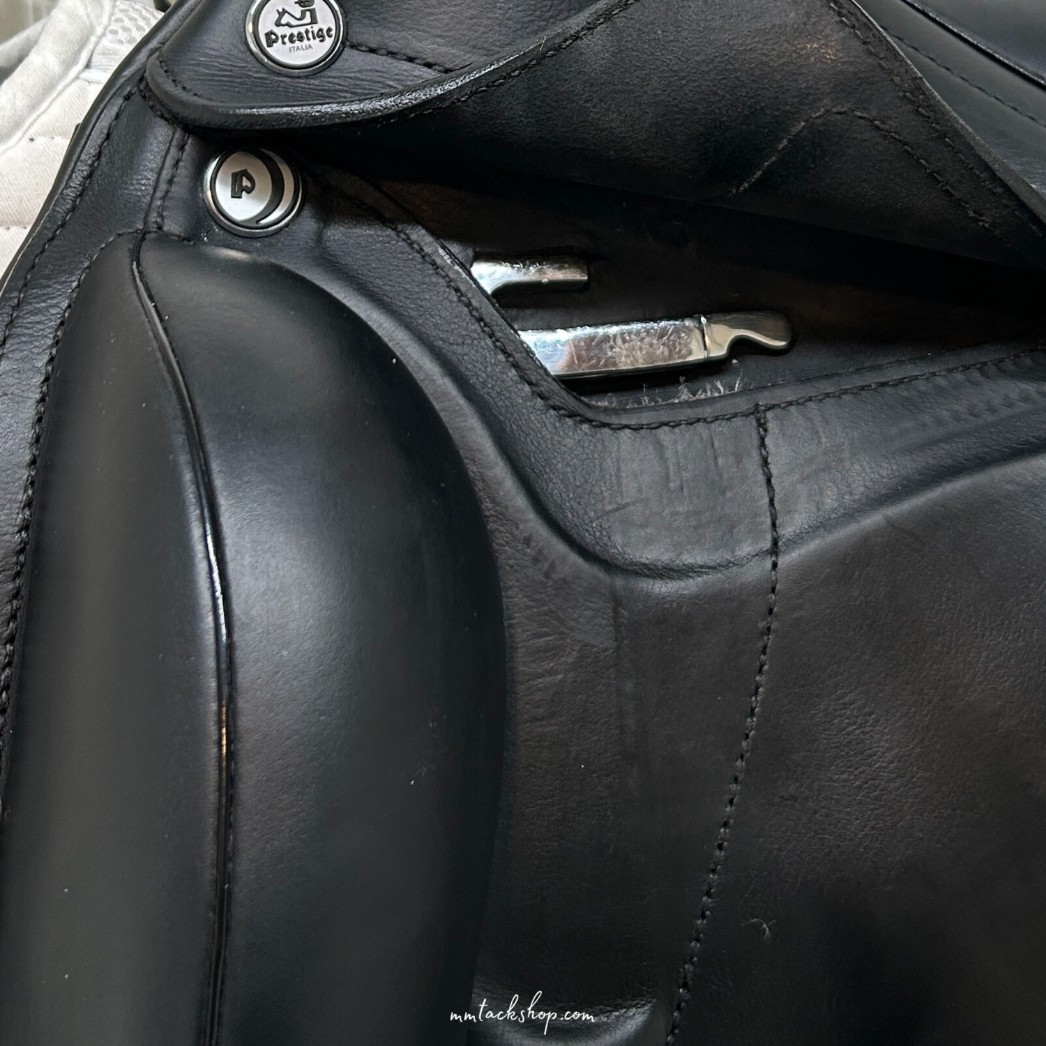 Used 18&quot; Prestige X-D2 K Free Dressage Saddle