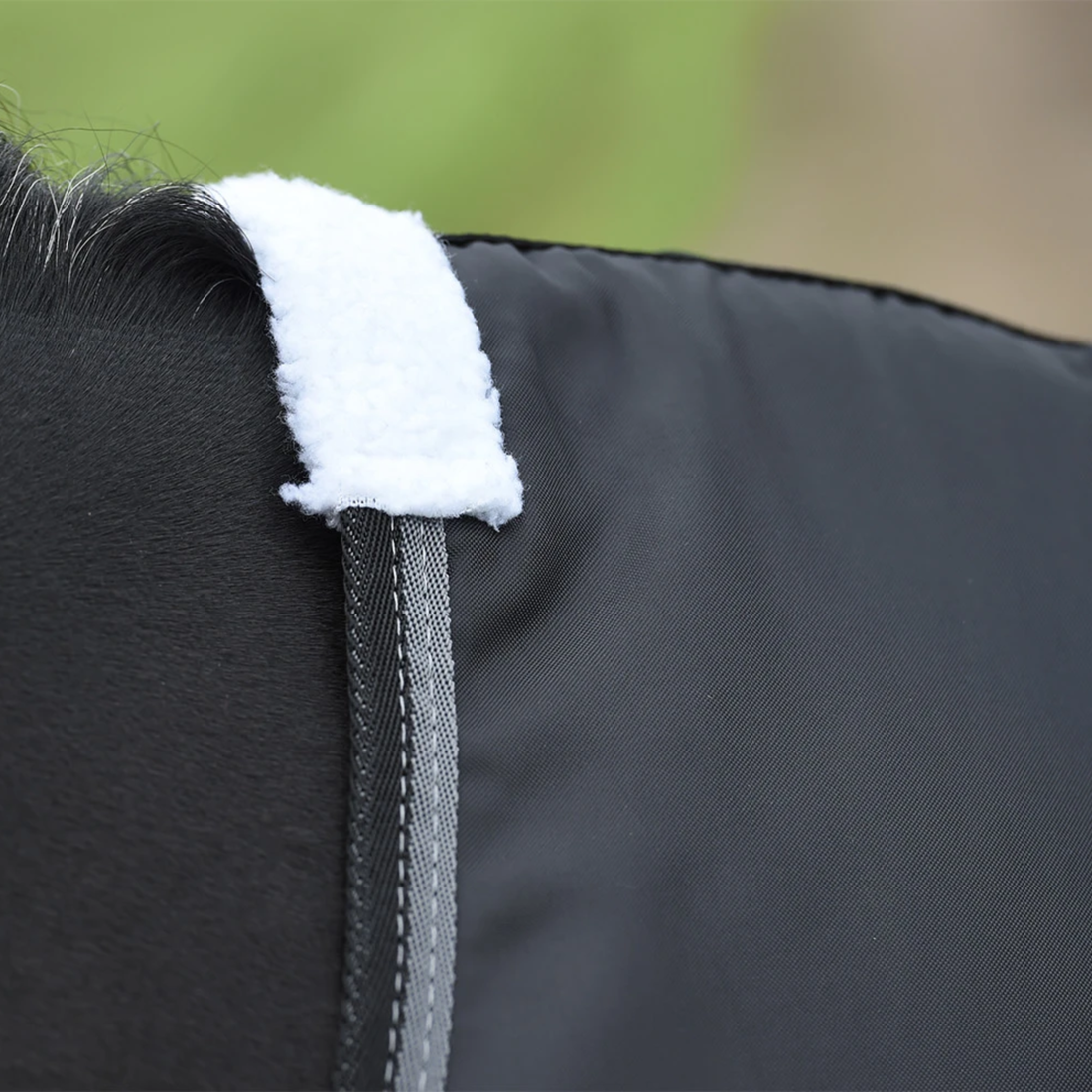WeatherBeeta Anti-Static Fleece Cooler