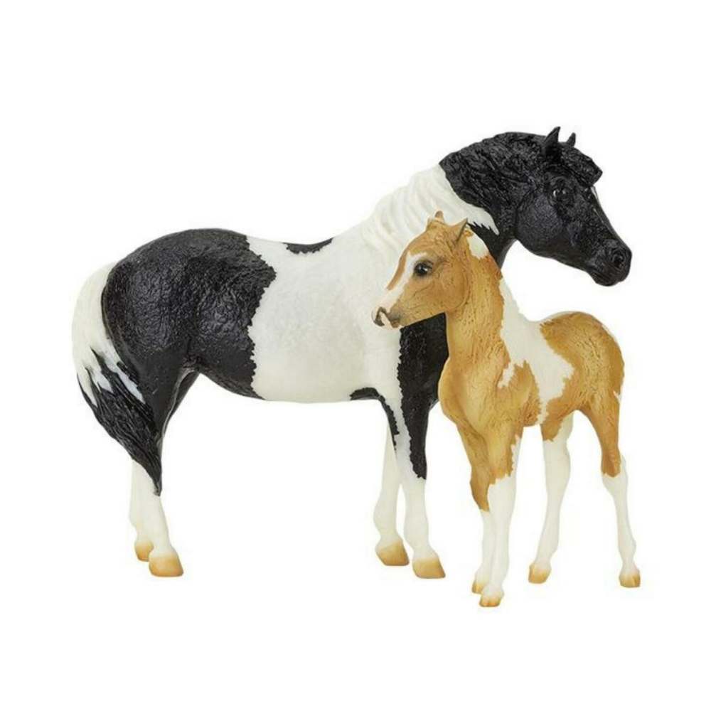 Breyer® The Phantom &amp; Misty Gift Set