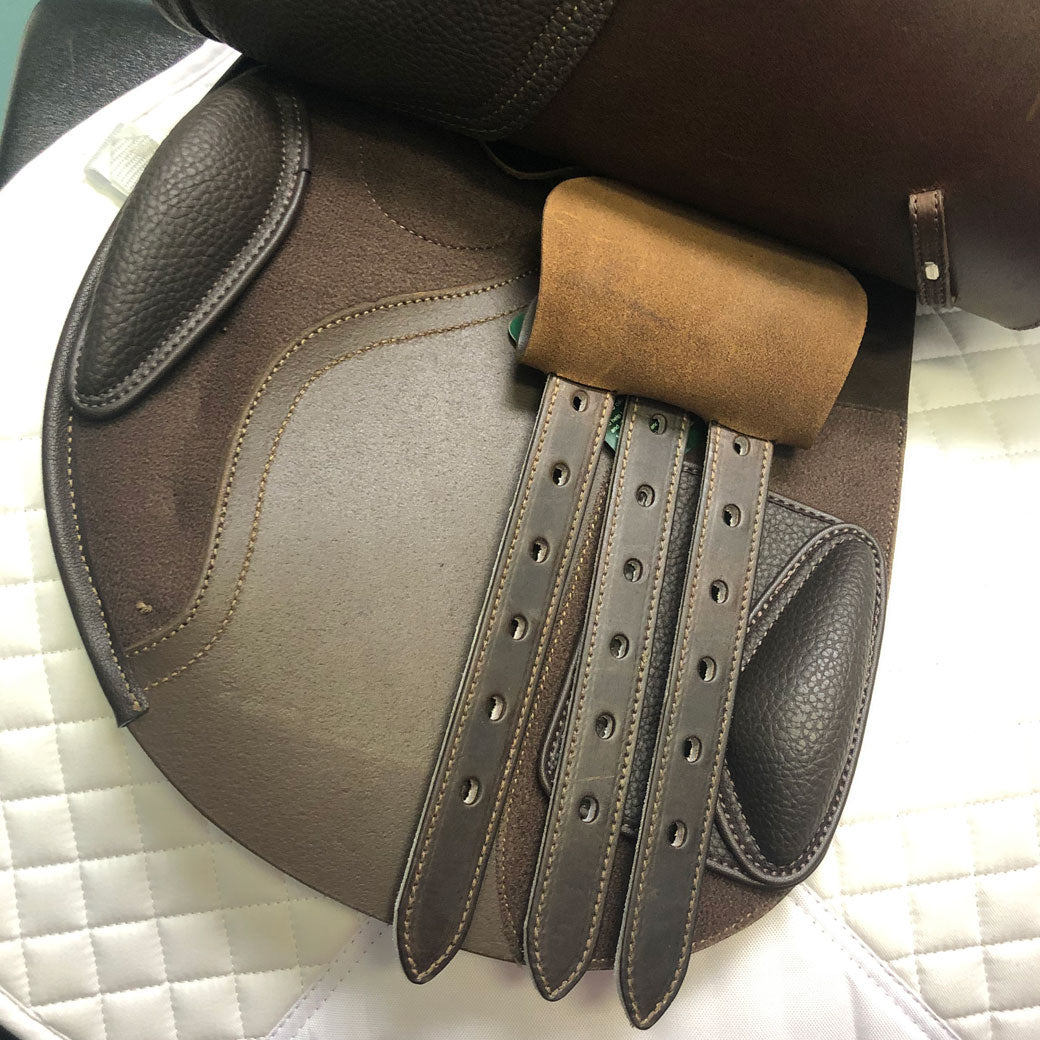 Arena Jump Saddle with HART