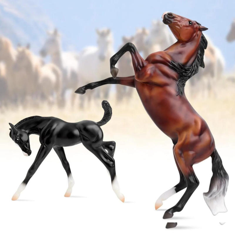 Breyer® Wild & Free Mare & Foal Set